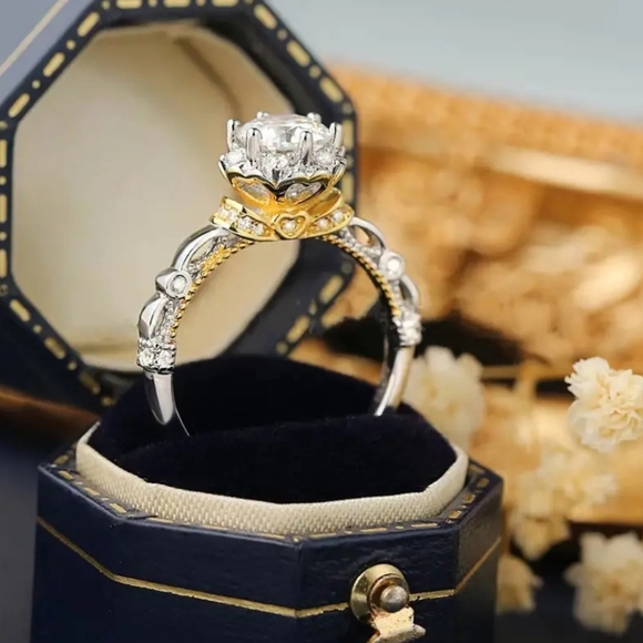 VQ Sterling Silver Ring - Picture 1 of 5